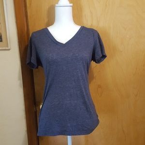 Cute Old Navy  blue T-shirt